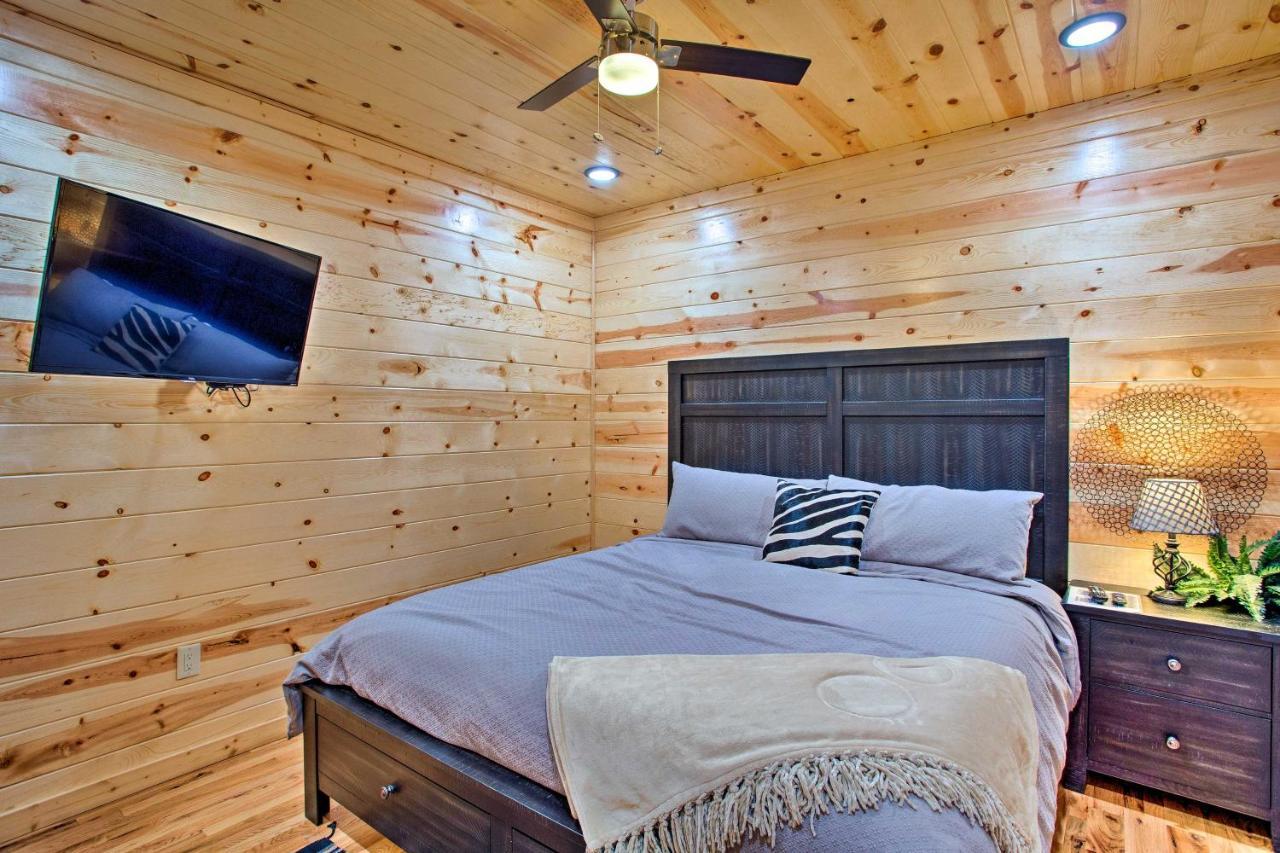Luxe Broken Bow Cabin Game Room, Fire Pit And Deck! Exterior foto