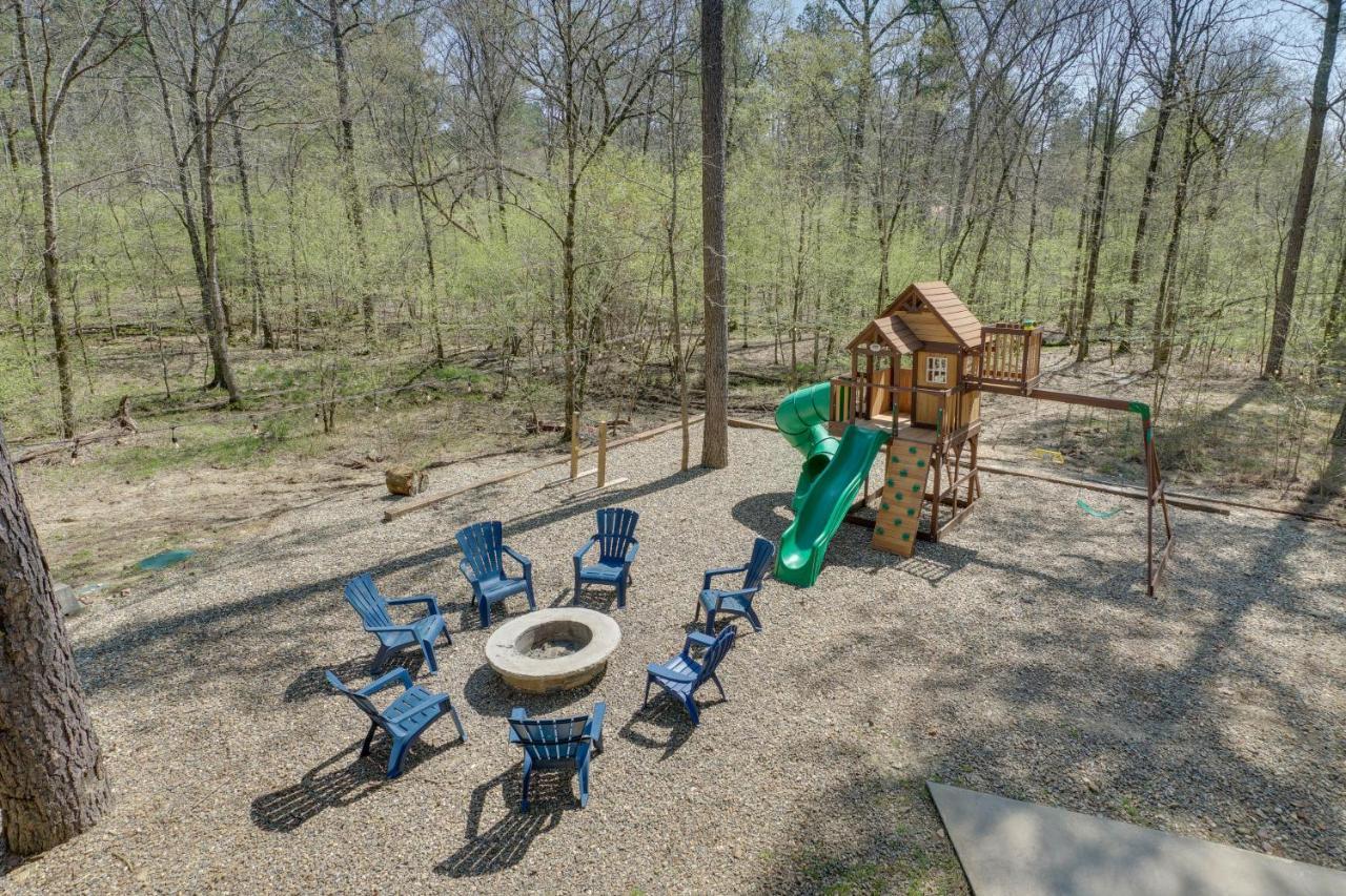Luxe Broken Bow Cabin Game Room, Fire Pit And Deck! Exterior foto